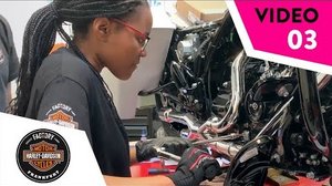 Weiter geht's mit der Auspuffanlage - Harley Factory - Zweirad-Mechatroniker/-in -